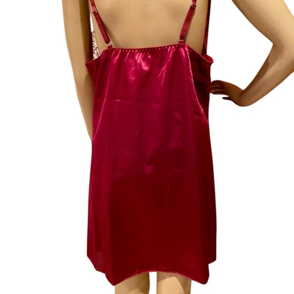 Sexy NWT maroon lace nightie & thong - Picture 2 of 15